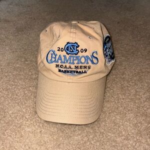 Vintage UNC 2009 champs hat